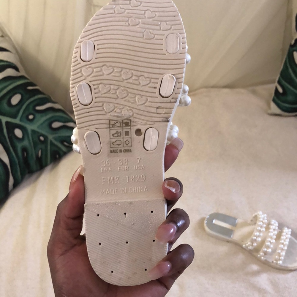 Pearl sandals - Picture 3 of 3